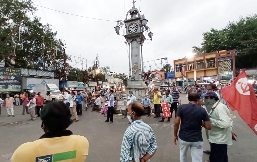 শ্রমিক শ্রেণির ওপর নজিরবিহীন হামলার প্রতিবাদে বিভিন্ন ট্রেড ইউনিয়ন সমূহ ও কৃষক সংগঠনের যৌথ কর্মসূচী