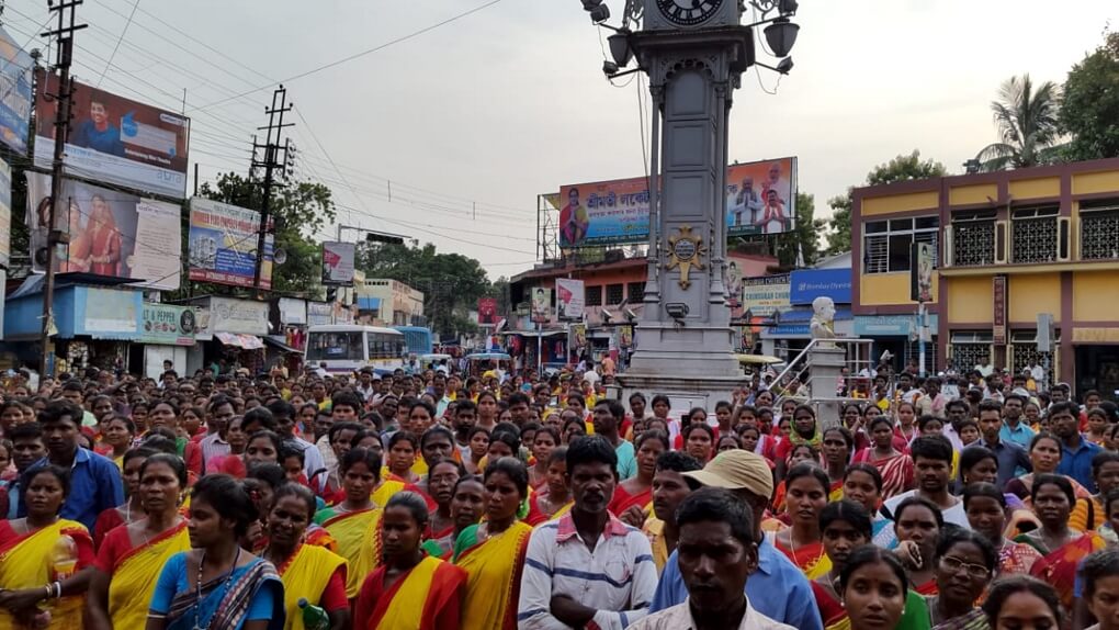 আদিবাসীদের অভিযানে আবার আলোড়িত চঁচুড়া!