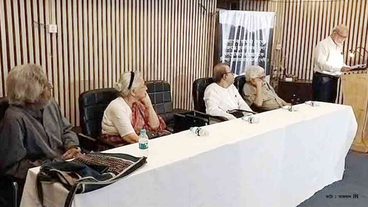 অমর্ত্য সেনকে ধারাবাহিক অসম্মান ও নিগ্রহে ব্যথিত ও লজ্জিত কলকাতার বুদ্ধিজীবীরা