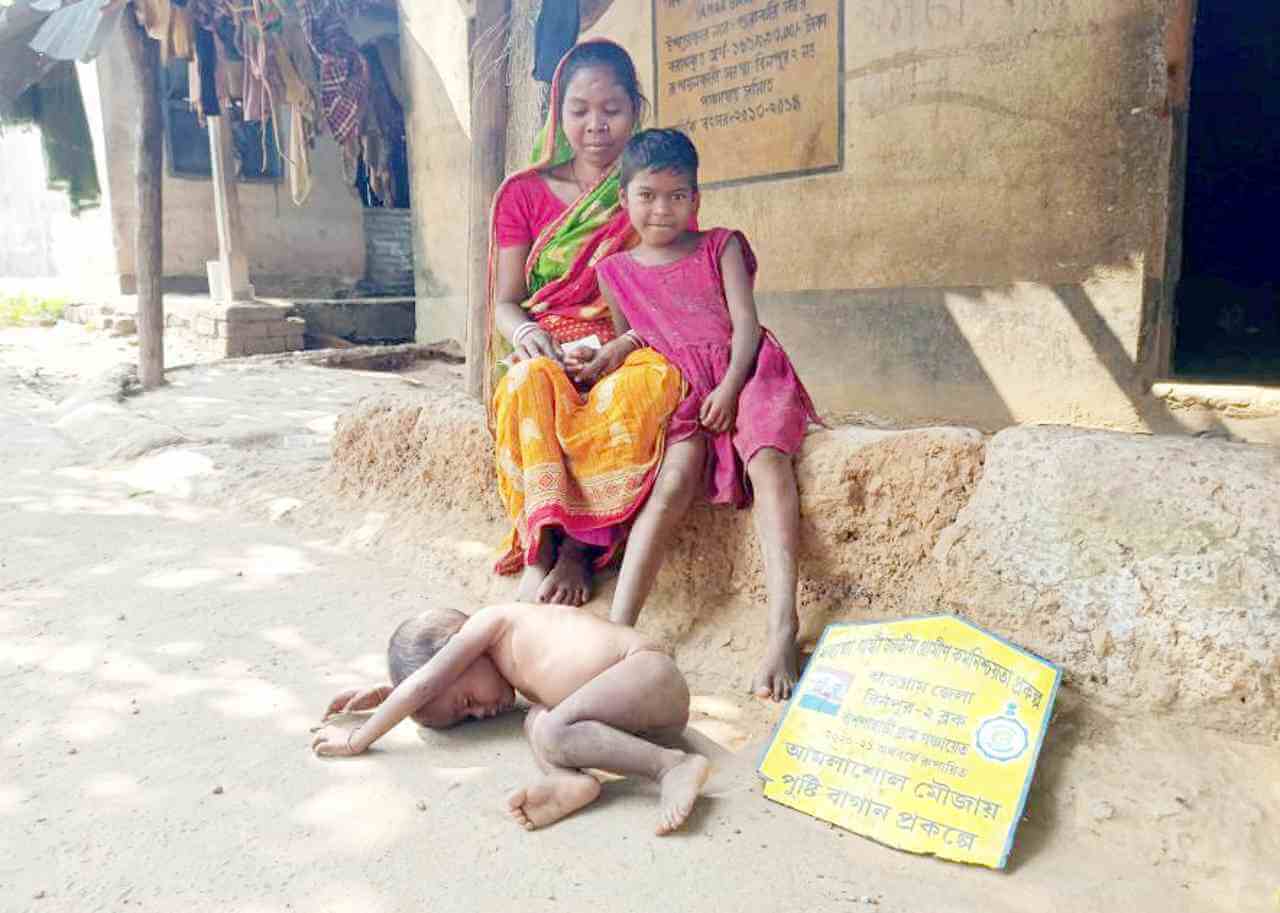 আমলাসোল : আজও অনাহার ও সরকারি উপেক্ষার কবলে