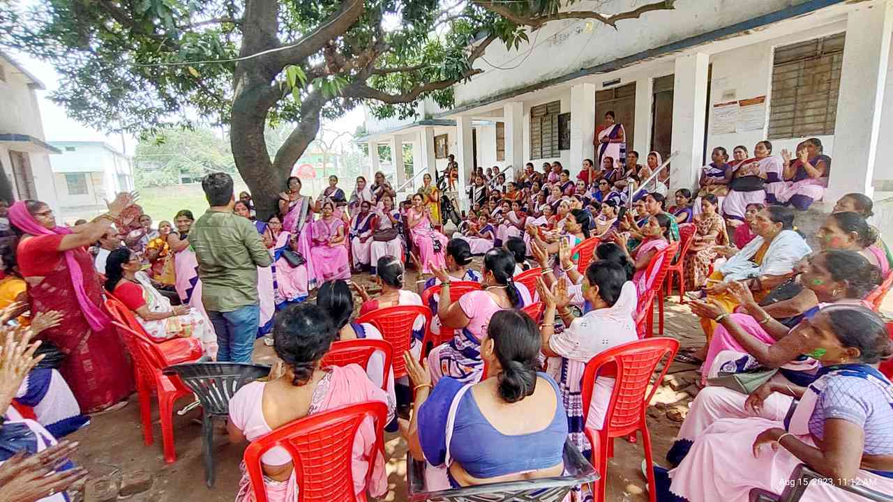 দীর্ঘদিন ধরে চলা ধর্মঘটের মধ্যে দিয়ে বিহারের উজ্জীবিত আশাকর্মীরা অর্জন করলেন প্রেরণা সঞ্চারী বিজয়