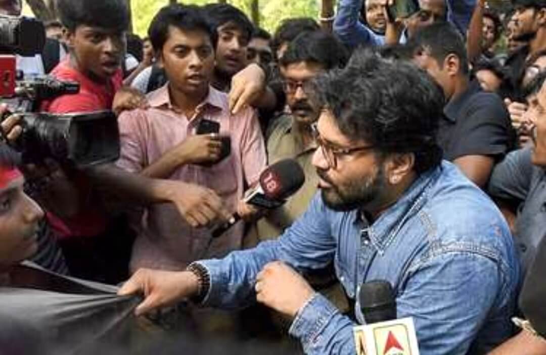 যাদবপুর : হোয়াটস অ্যাপের পাতা থেকে