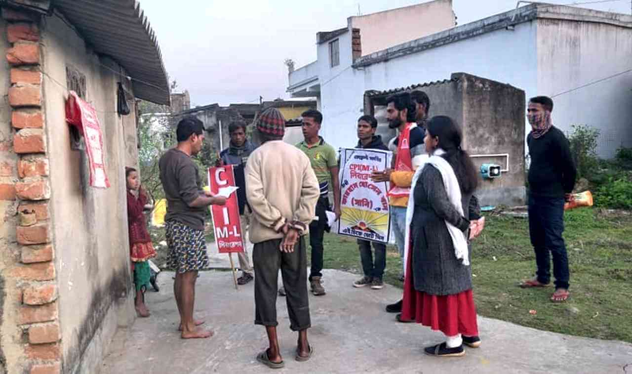 বাঁকুড়ার বিষ্ণুপুর পুরসভা নির্বাচনে পার্টি প্রার্থীর প্রচার জোরকদমে