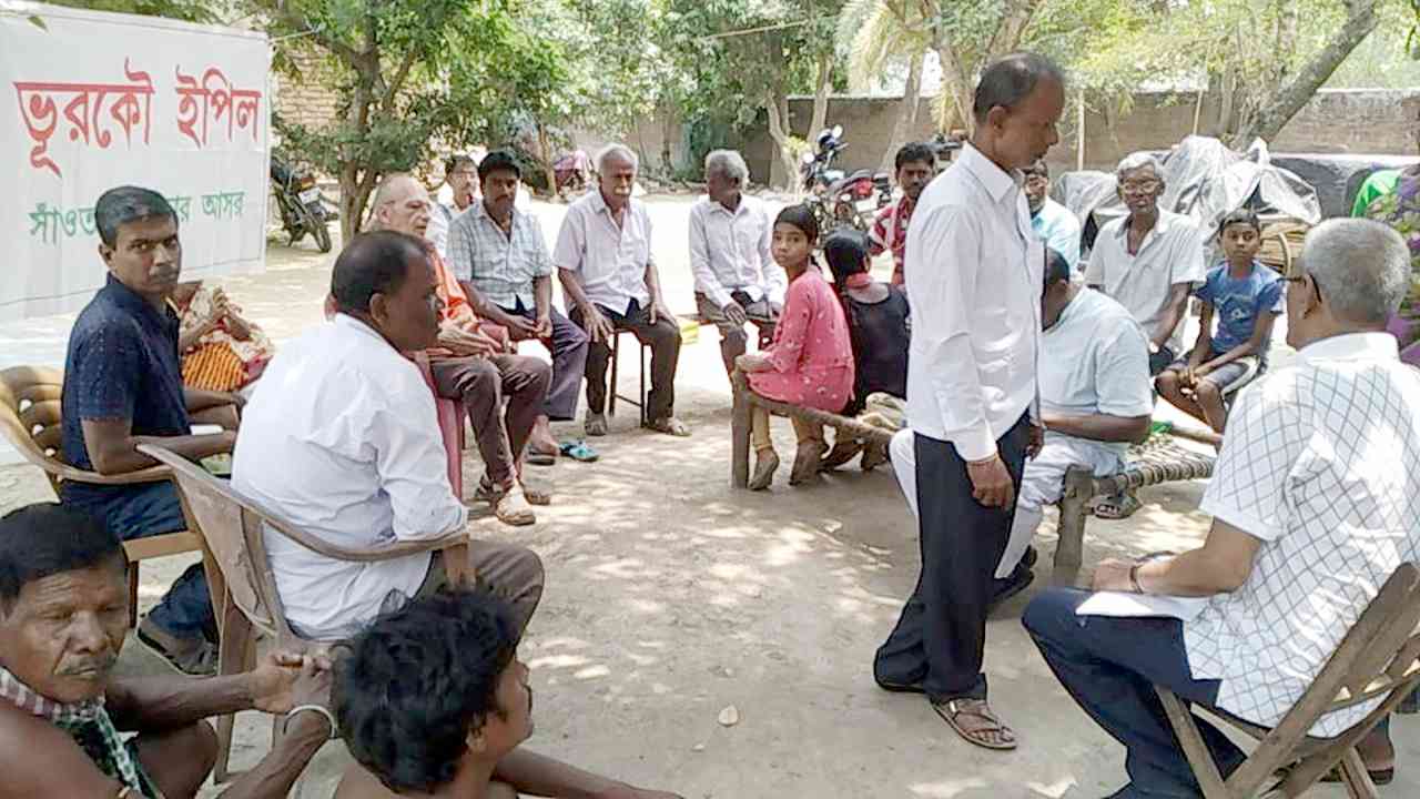 ‘ভূরকৌ ইপিল’ :  সাঁওতালি শিক্ষার আসর বসল পান্ডুয়ায়