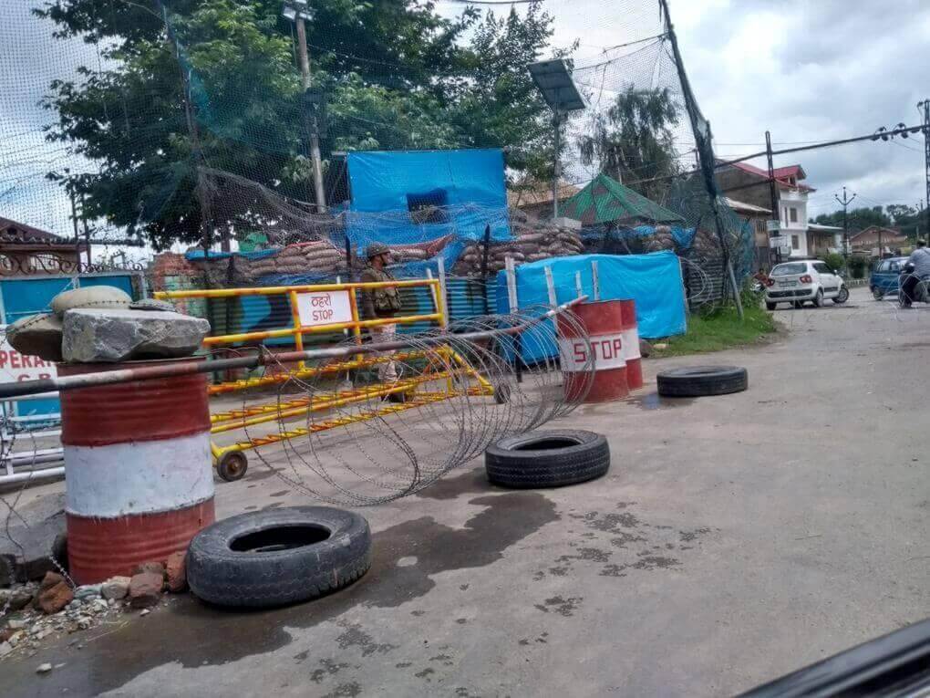 অবরুদ্ধ কাশ্মীরের এক মাস : নৈঃশব্দ ও প্রতিরোধ