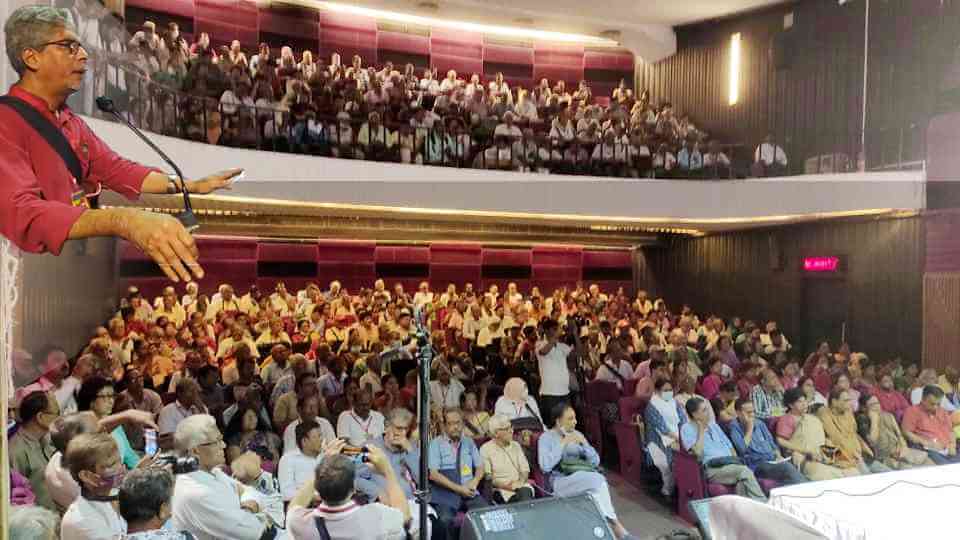বিপন্ন স্বদেশ ও আক্রান্ত গণতন্ত্র রক্ষায় বামপন্থাকে উঠে আসতে হবে নতুন ভাবে, নবতর রূপে
