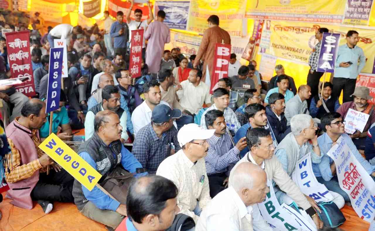 কলকাতা হাইকোর্টেরও বক্তব্য : ডিএ’র টাকা কর্মচারিদের হকের পাওনা