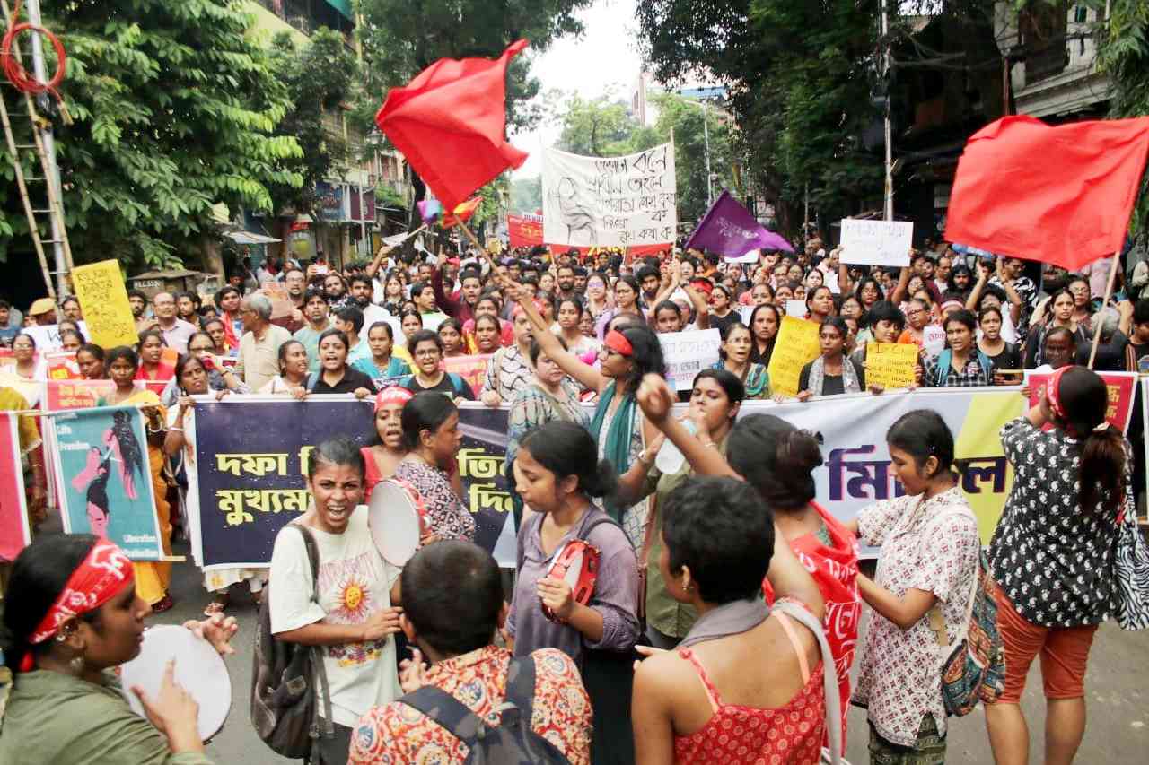 বুঝে নিক গৈরিক দুর্বৃত্ত