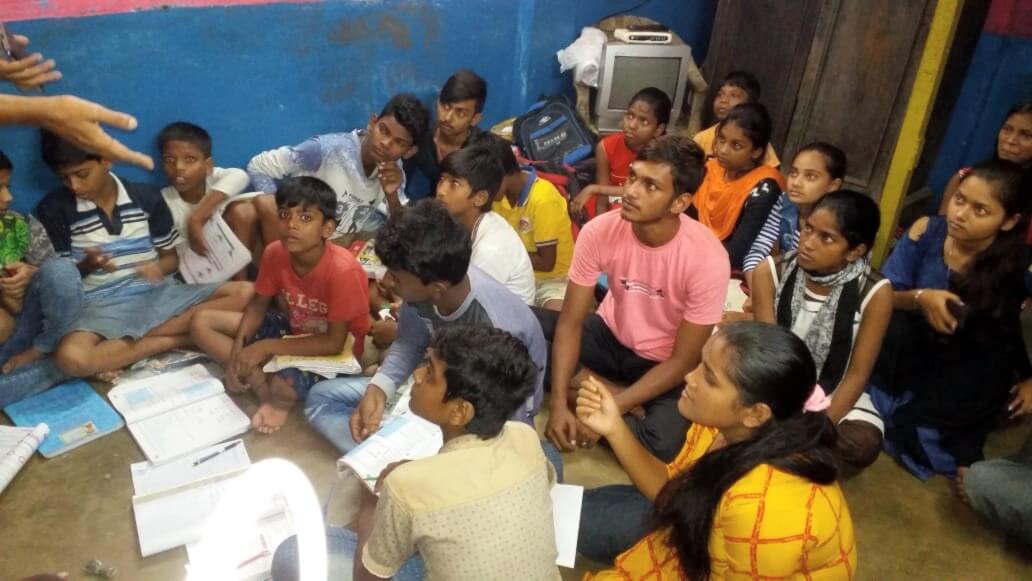 শ্রমিক সন্তানদের জন্য ফ্রী কোচিং শুরু