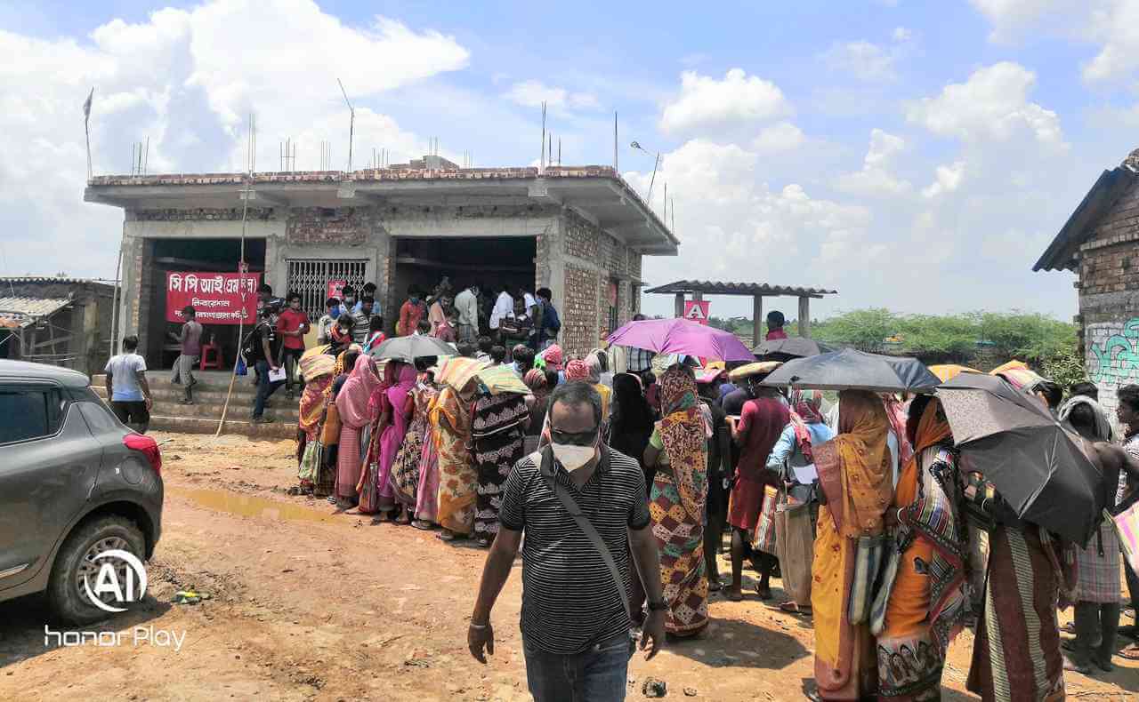 ইয়সে ক্ষতিগ্রস্ত মানুষের পাশে দাঁড়াও -- অধিকার ও গণতন্ত্রের আন্দোলনের বন্ধু বানাও