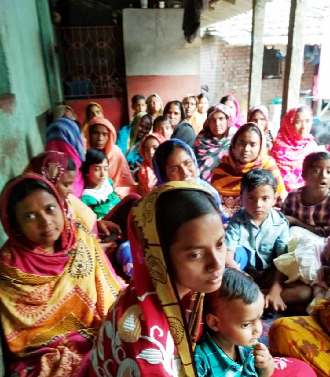 সংখ্যালঘু অধ্যুষিত ইসলামপুরে এনআরসি-সিএএ নিয়ে মহিলাদের সাথে আলোচনা