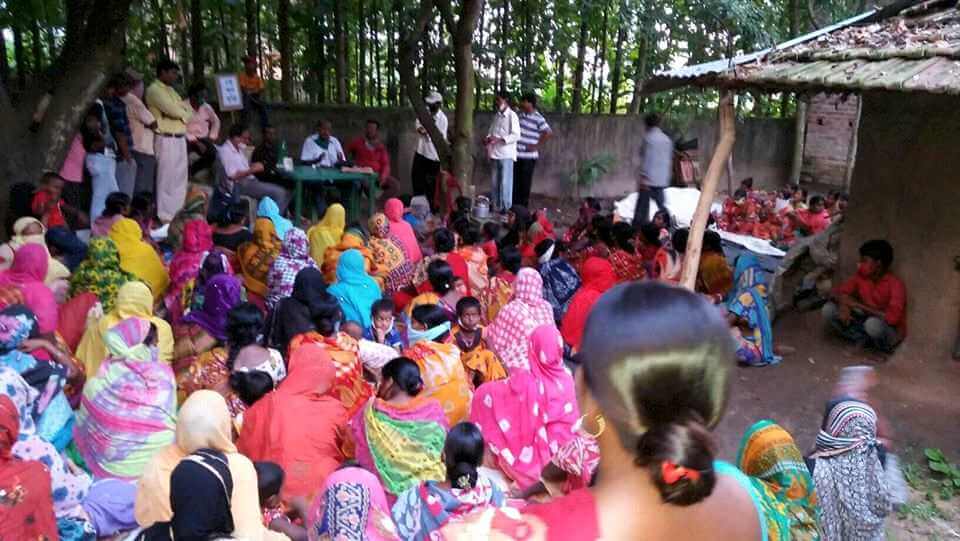 ঋণ মুক্তির দাবির লড়াই অব্যাহত