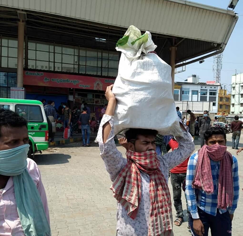 করোনা বনাম ক্ষুধা – সরকারি বঞ্চনার বিরুদ্ধে কর্ণাটকের পরিযায়ী শ্রমিকদের লড়াই
