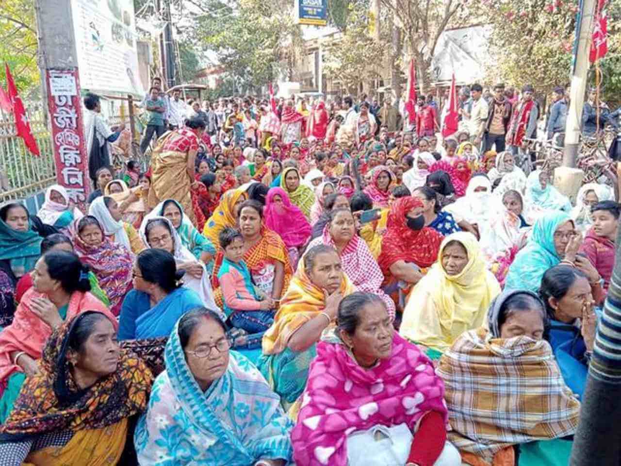 মুর্শিদাবাদ জেলা শাসক দপ্তর অভিযান