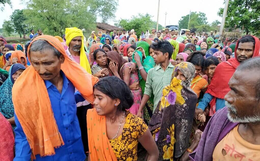 শোনভদ্র গণহত্যা : যোগী সরকার সরাসরি জড়িত