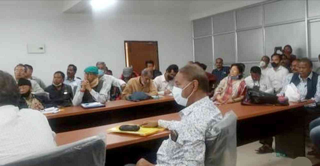 ন্যূনতম মজুরির দাবিতে চা শ্রমিকরা আন্দোলনের পথে
